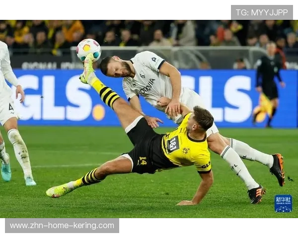 德甲多特短传组合打穿,主场气氛炸裂 德甲多特短传组合打穿,主场气氛炸裂